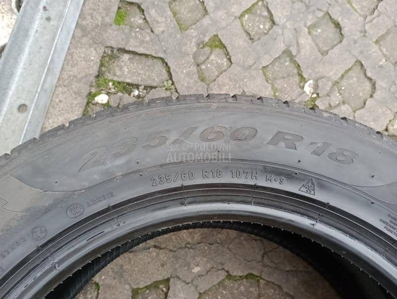 Pirelli 235/60 R18 Zimska