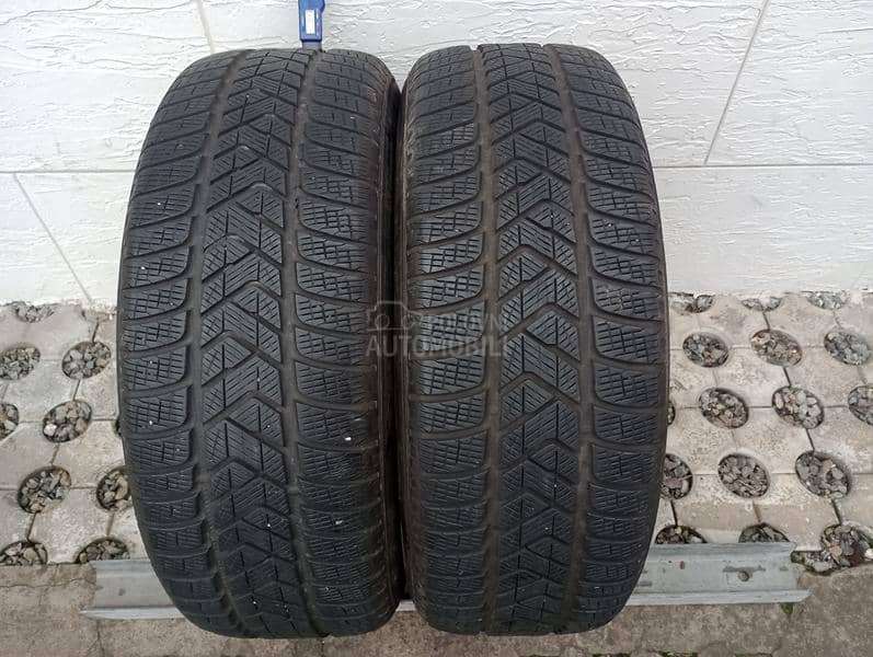 Pirelli 235/60 R18 Zimska