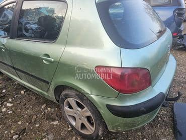 Peugeot 307 -  kompletan auto u delovima