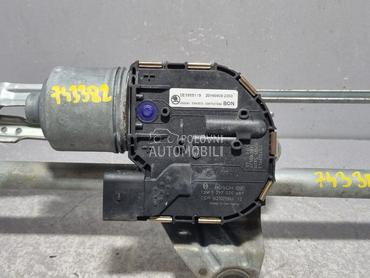 MOTORIC PREDNJEG BRISACA za Škoda Octavia