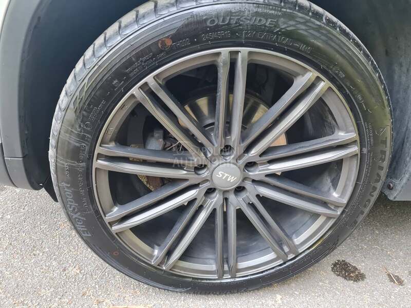 Volkswagen Tiguan 1.4 TFSI SPORT