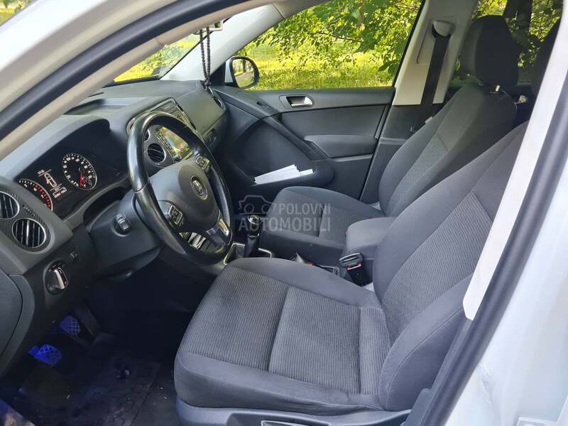Volkswagen Tiguan 1.4 TFSI SPORT