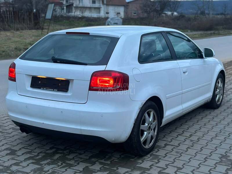 Stakla 8P