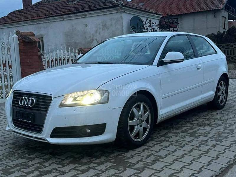 Audi A3 8P -  kompletan auto u delovima