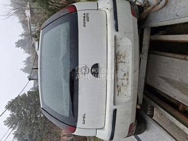 kompletan auto u delovima za Opel Corsa C