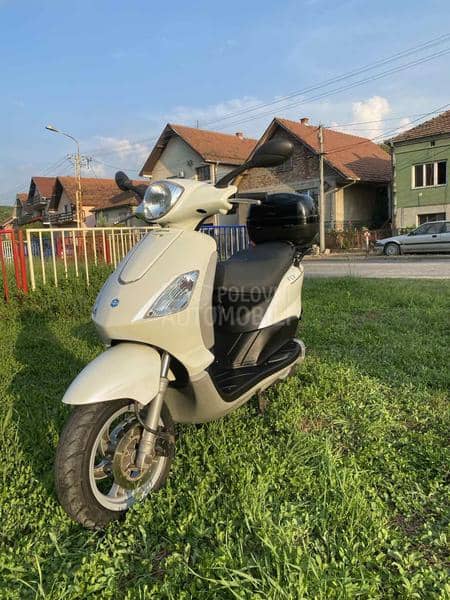 Piaggio FLY 50 2T