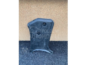 Plastika ispod rezervoara za Audi A4 od 2008. do 2015. god.