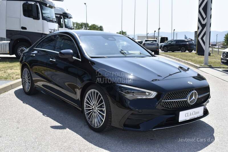 Mercedes Benz CLA 180 AMG