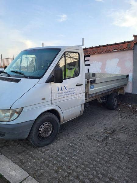 Mercedes Benz sprinter
