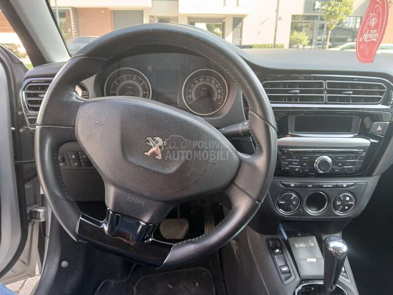 Peugeot 301 AUTO/MATIC