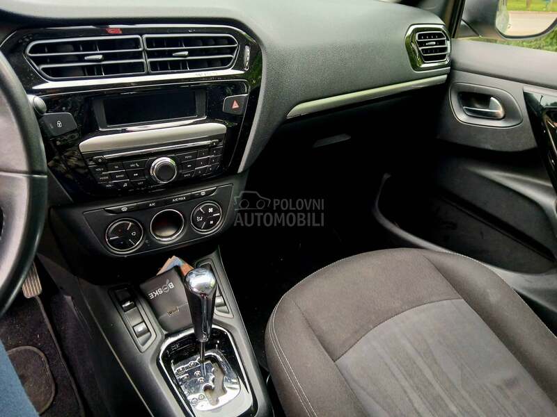 Peugeot 301 AUTO/MATIC