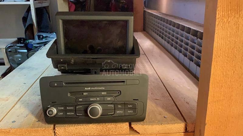Radio / CD / DVD plejeri