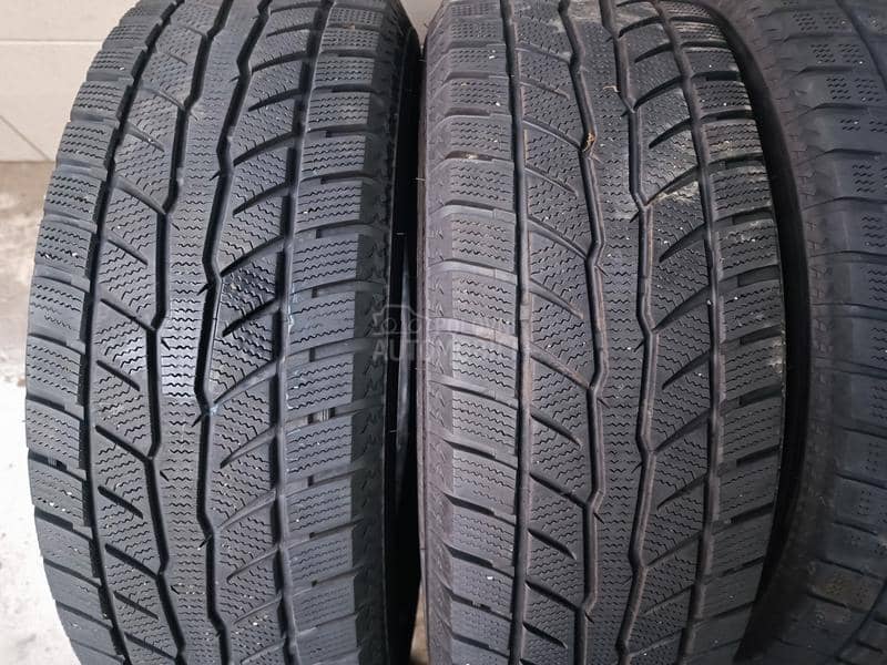 Westlake 215/65 R16 Zimska