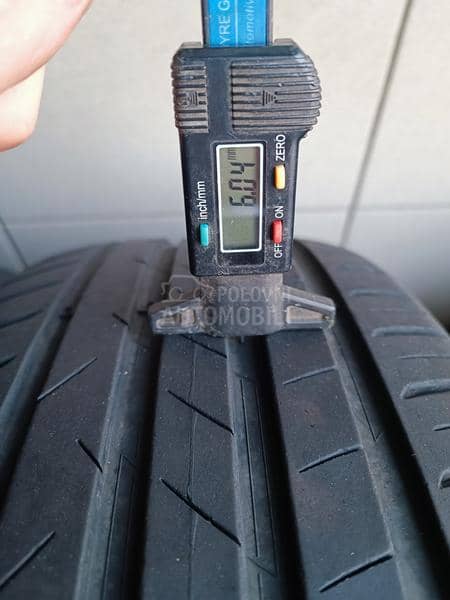 Vredestein 235/65 R17 Letnja