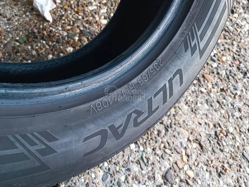 Vredestein 235/65 R17 Letnja