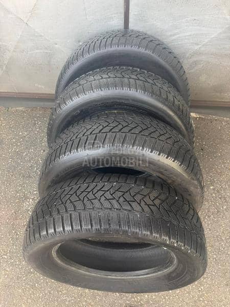 Dunlop 215/60 R16 Zimska