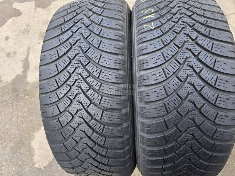 Falken 215/55 R17 Zimska
