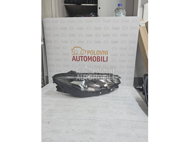 Desni fulled far za Volkswagen Passat B9 od 2023. do 2025. god.