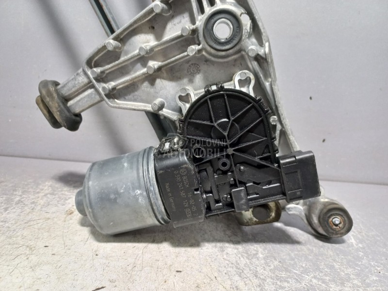 MOTORIC PREDNJEG BRISACA