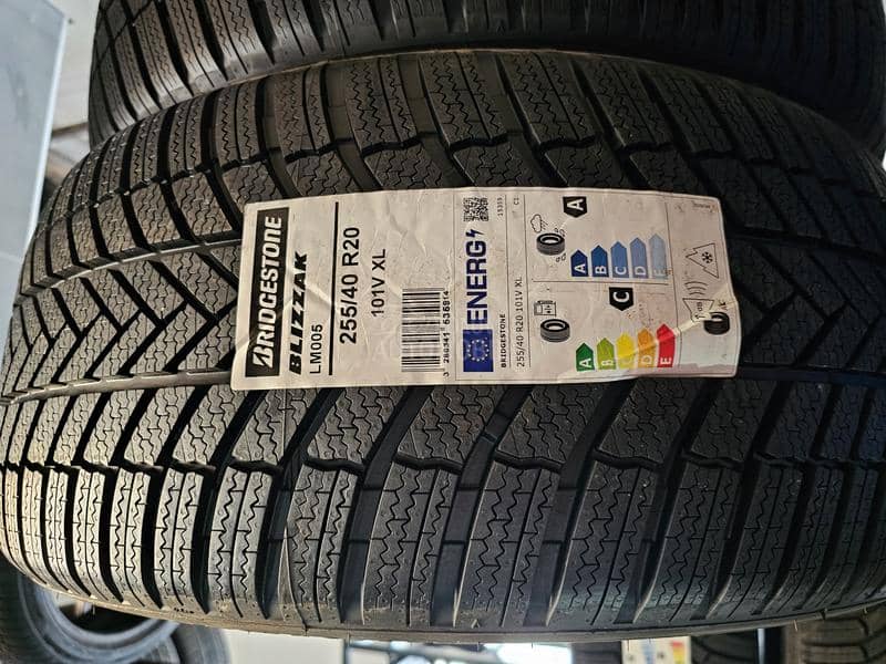 Bridgestone 255/40 R20 Zimska