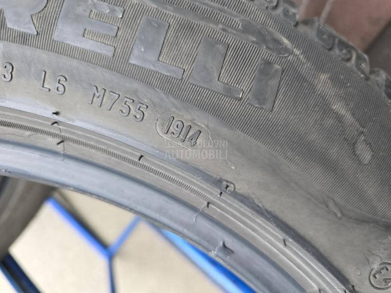 Pirelli 215/60 R17 Zimska