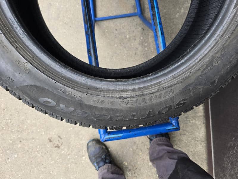 Pirelli 215/60 R17 Zimska