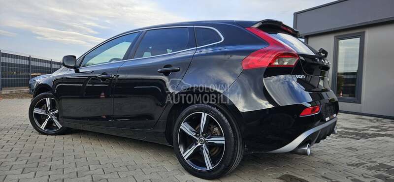 Volvo V40 