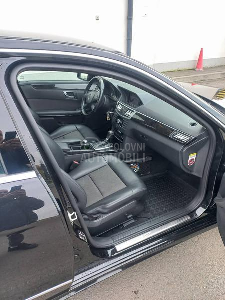 Mercedes Benz E 250 
