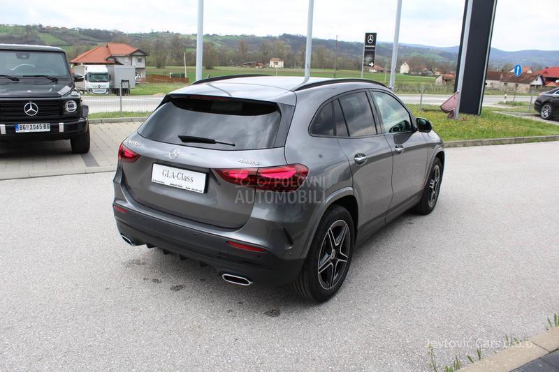 Mercedes Benz GLA 200 AMG