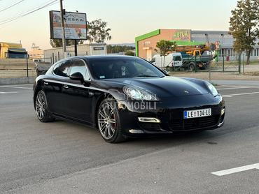 Porsche Panamera Turbo