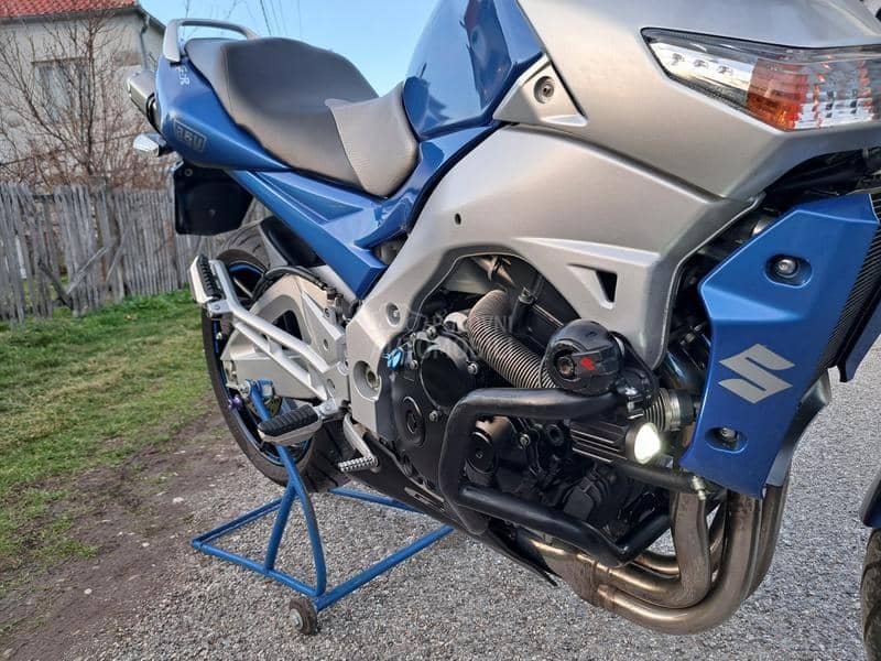 Suzuki Gsr 600