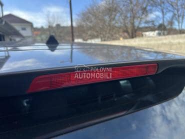 Stop svetlo treće za Nissan Qashqai od 2013. do 2021. god.