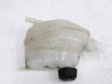 Posuda rashladne tečnosti za Nissan Qashqai od 2013. do 2021. god.