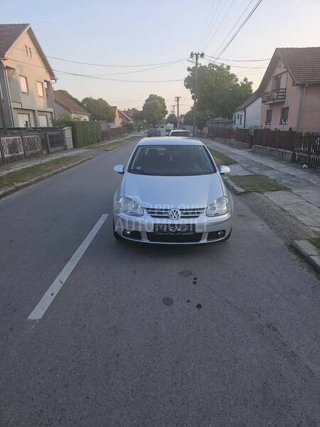 Volkswagen Golf 5 1.4