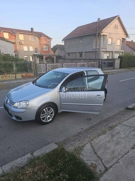 Volkswagen Golf 5 1.4