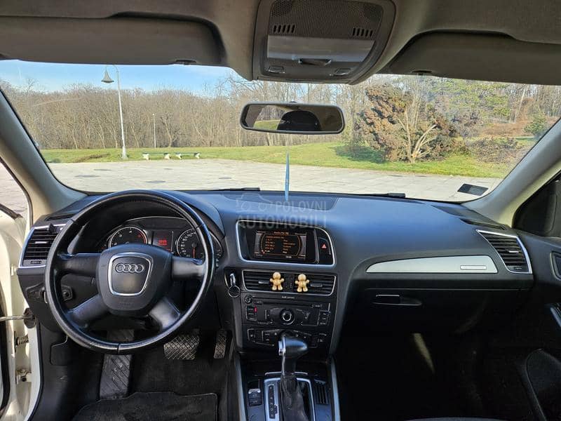 Audi Q5 a u t o m a t i k