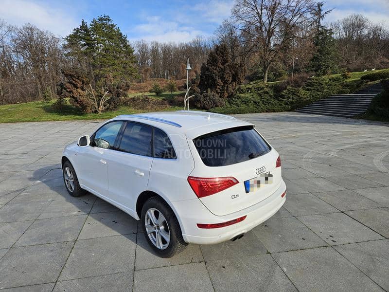 Audi Q5 a u t o m a t i k