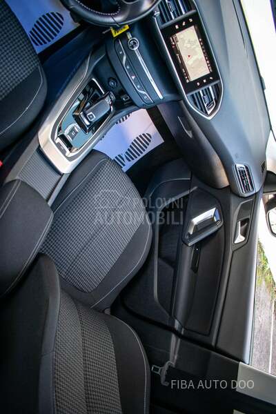 Peugeot 308 1.2T AUT0MATIC