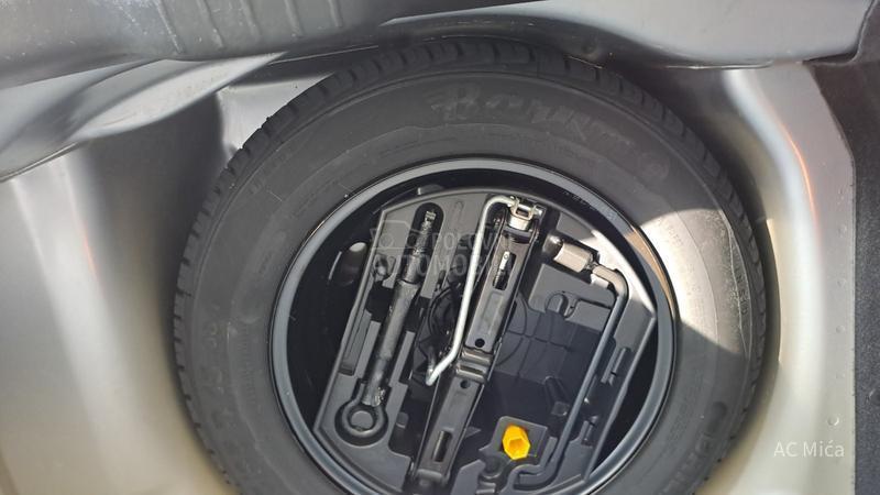 Citroen C4 Cactus 1.2 PURE NAV ALU LED