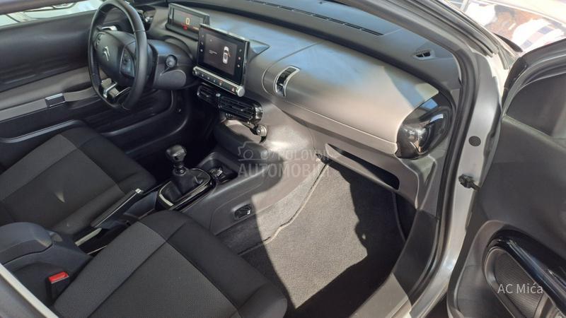Citroen C4 Cactus 1.2 PURE NAV ALU LED
