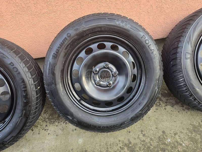 Barum 205/60 R16 Zimska