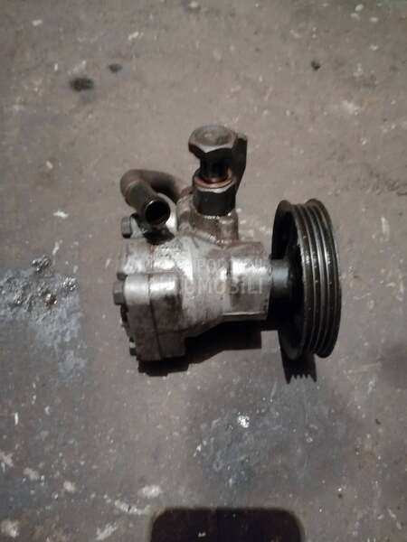 Servo pumpa