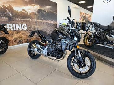BMW F 900 R Triple Black