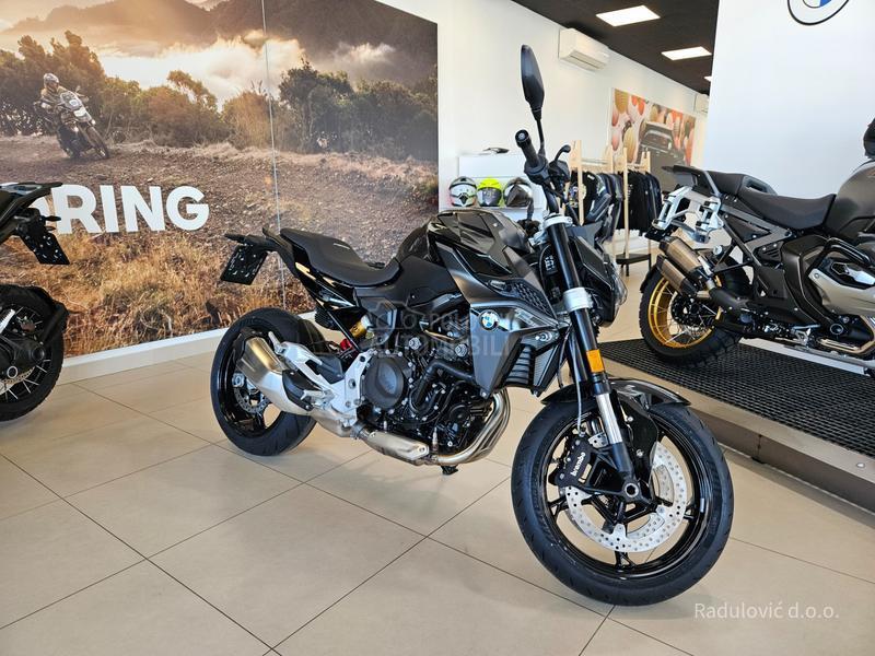 BMW F 900 R Triple Black