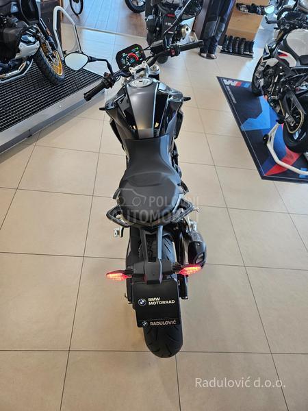 BMW F 900 R Triple Black