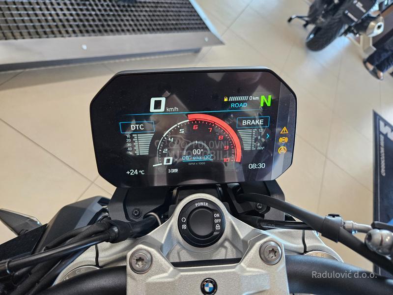 BMW F 900 R Triple Black