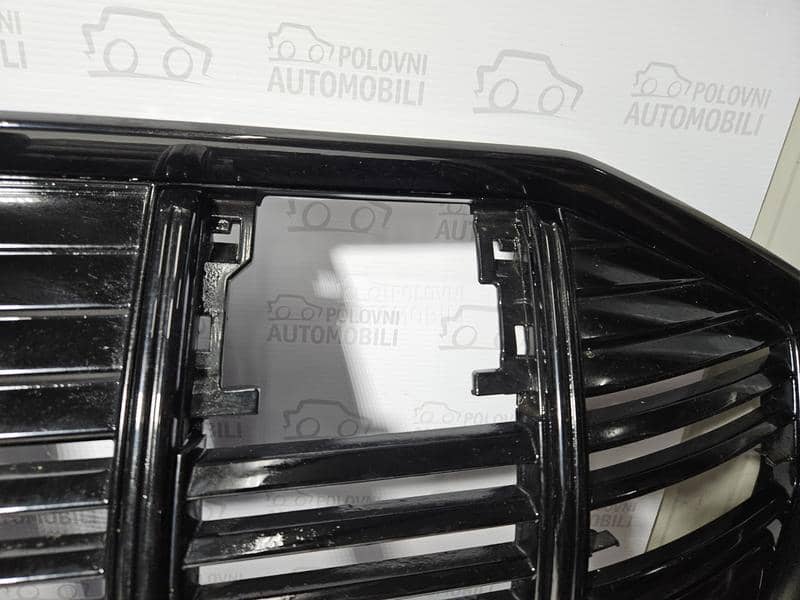 MASKA BRANIKA E TRON