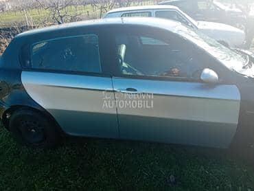 siva vrata za Alfa Romeo 147