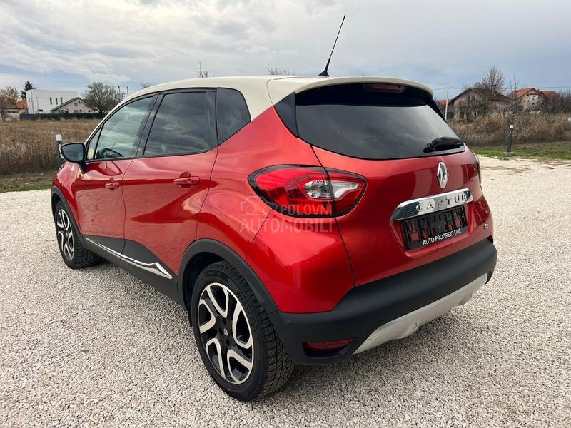 Renault Captur 0.9Tce/HELLY HANSEN