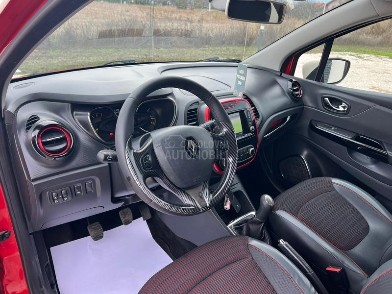 Renault Captur 0.9Tce/HELLY HANSEN